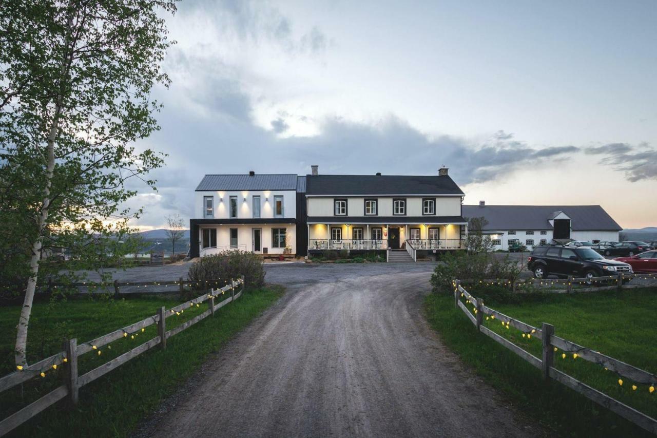 Les Ancetres Auberge & Restaurant St-Pierre-de-l'Île-d'Orléans Екстериор снимка