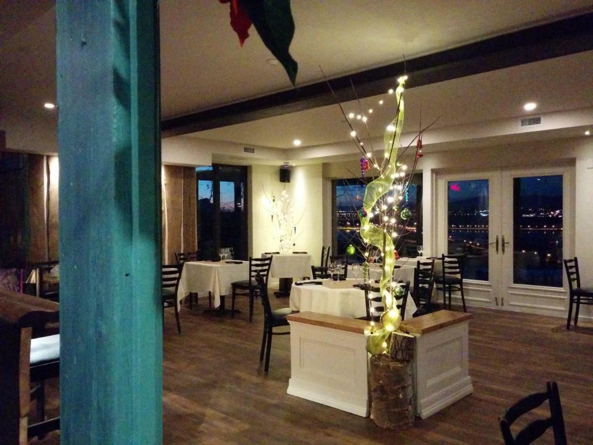 Les Ancetres Auberge & Restaurant St-Pierre-de-l'Île-d'Orléans Екстериор снимка